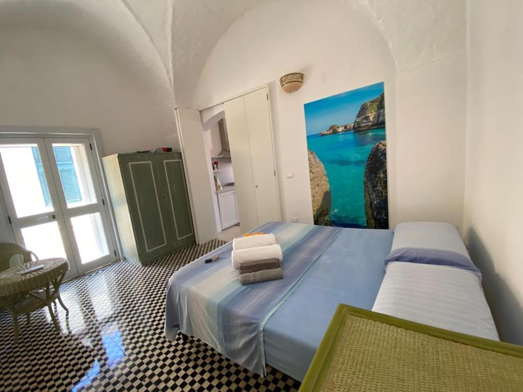 Casa Vacanze Illiria A Roca Vecchia Vicinissima Al Mare Dış mekan fotoğraf